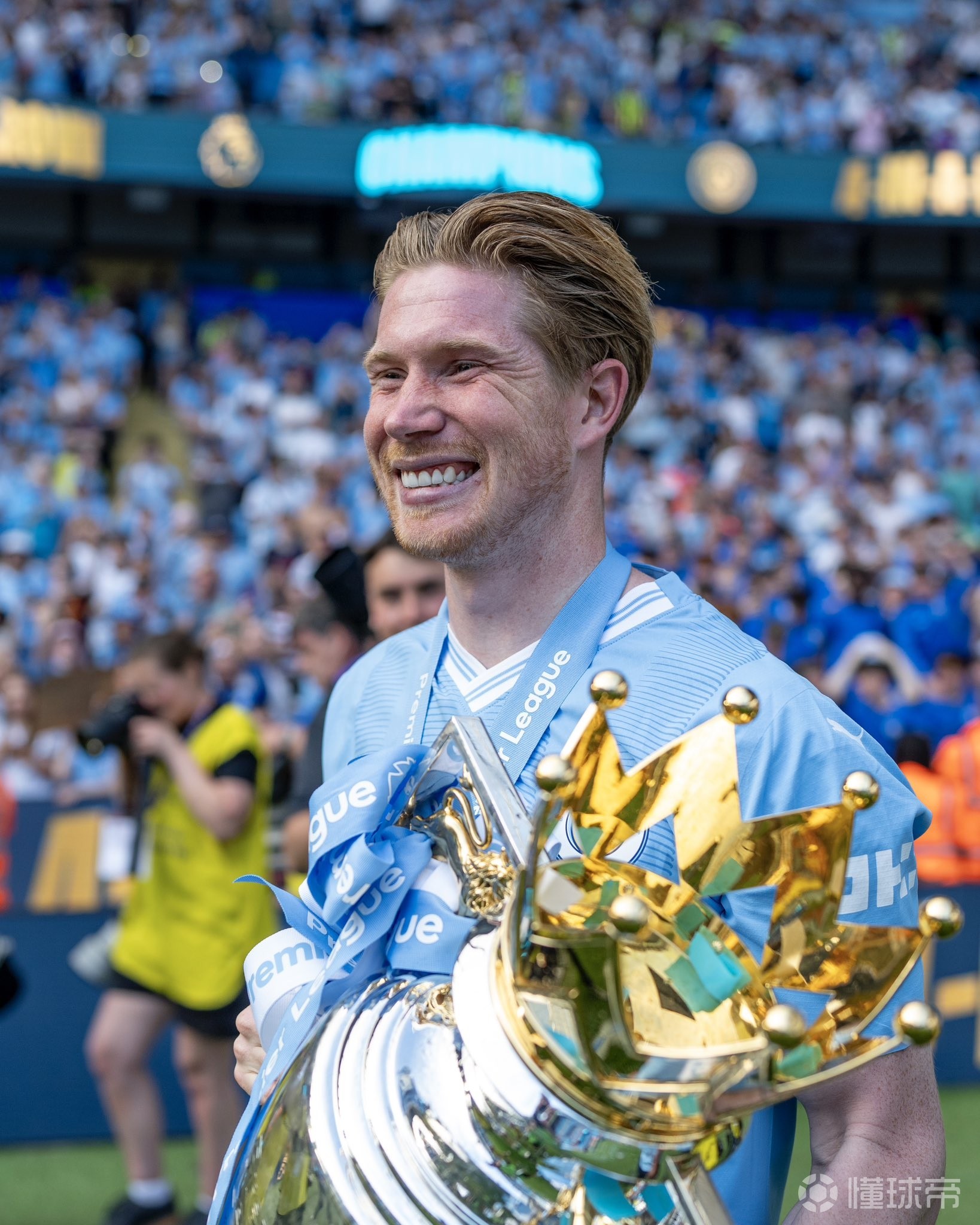 德布劳内迎来七赛季高光表现，热火球迷沸腾！的简单介绍