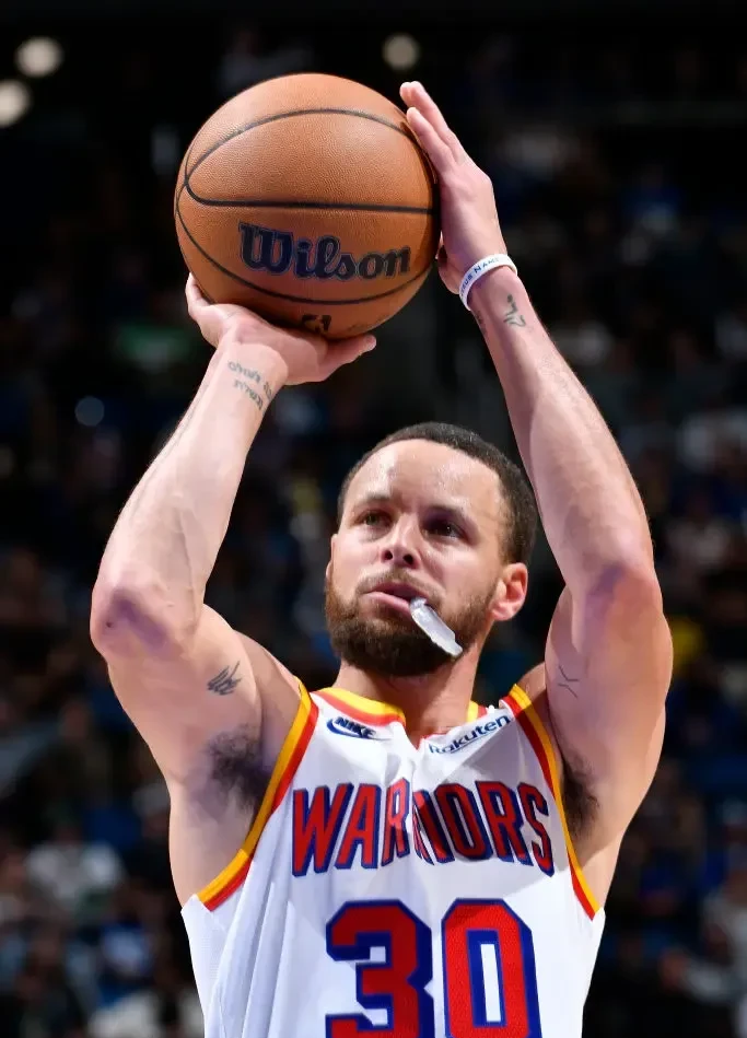 库里手感滚烫，带领俄克拉荷马城雷霆鏖战巴塞罗那，赛后一句话霸气侧漏(俄克拉荷马城在哪个州)